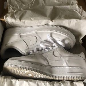 White Nike Air Force 1